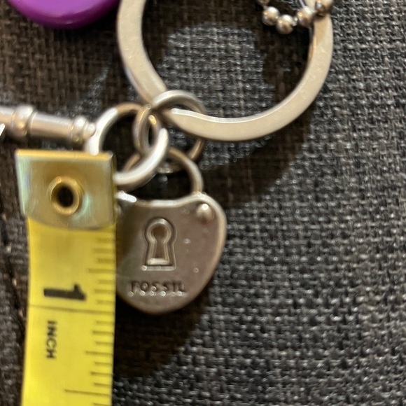 Fossil Key-per Silver Lock & Key Keychain - Picture 7 of 7